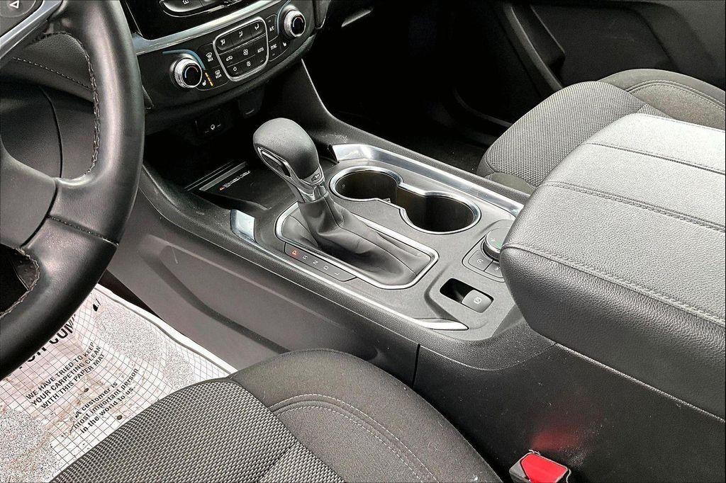 used 2023 Chevrolet Traverse car, priced at $26,997