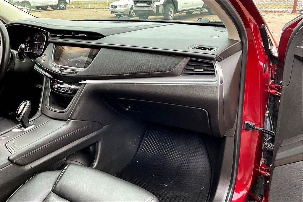 used 2017 Cadillac XT5 car, priced at $19,810