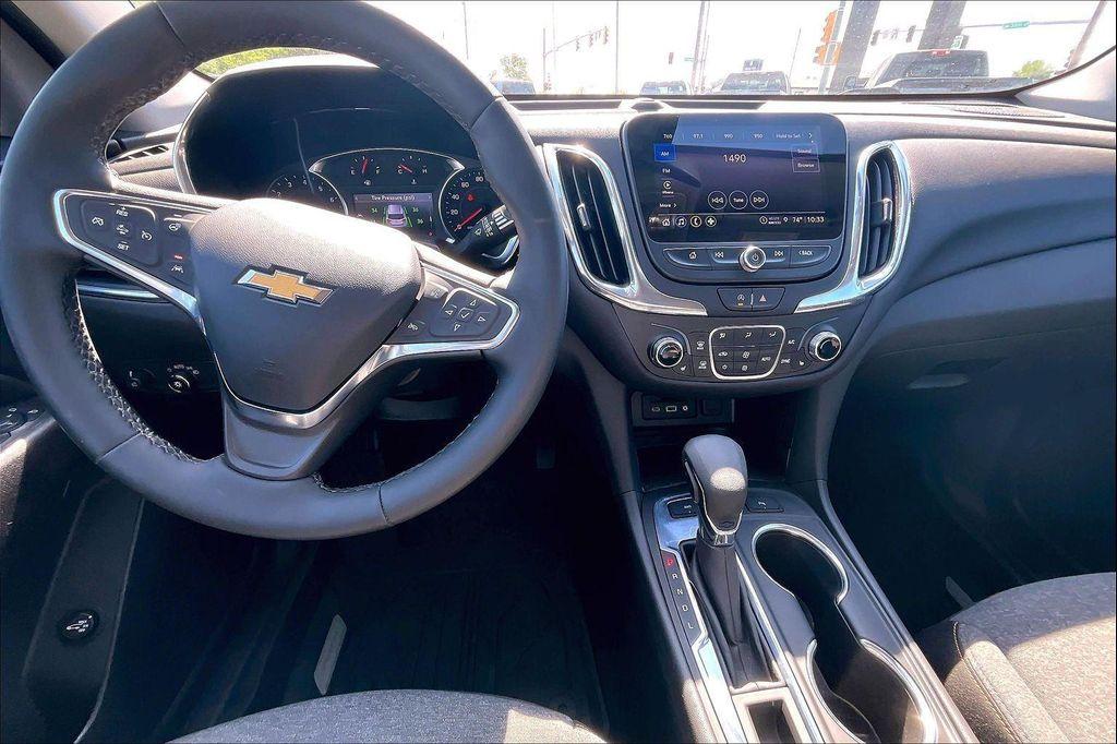 used 2024 Chevrolet Equinox car, priced at $22,076