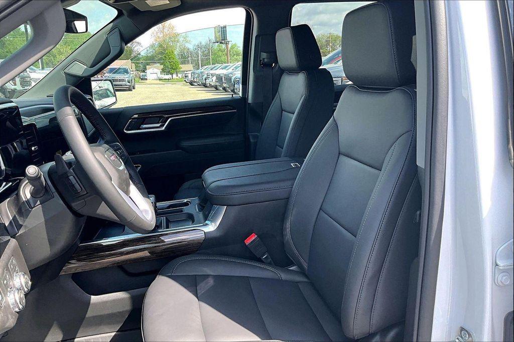 new 2026 GMC Sierra 1500 car, priced at $69,900