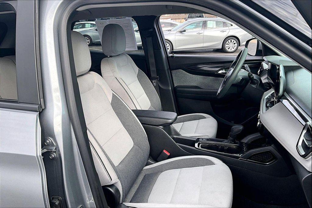 used 2025 Chevrolet TrailBlazer car, priced at $21,431