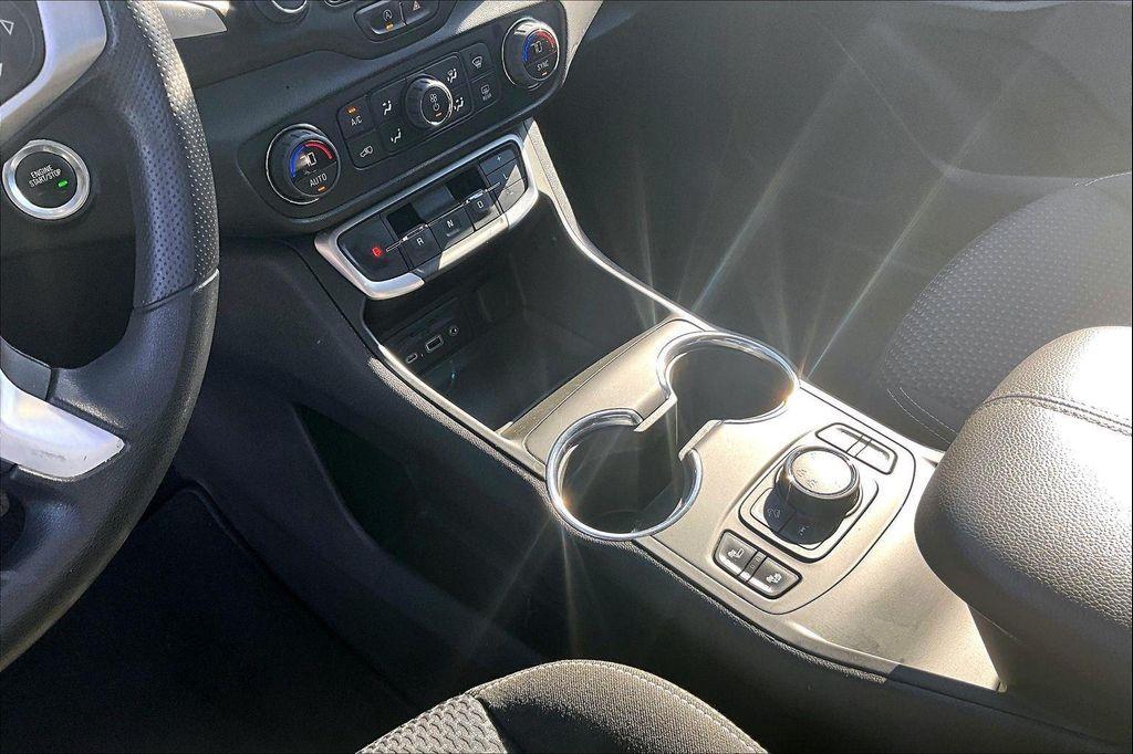 used 2022 GMC Terrain car, priced at $21,786