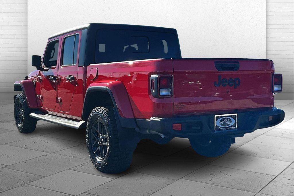 used 2024 Jeep Gladiator car, priced at $33,464