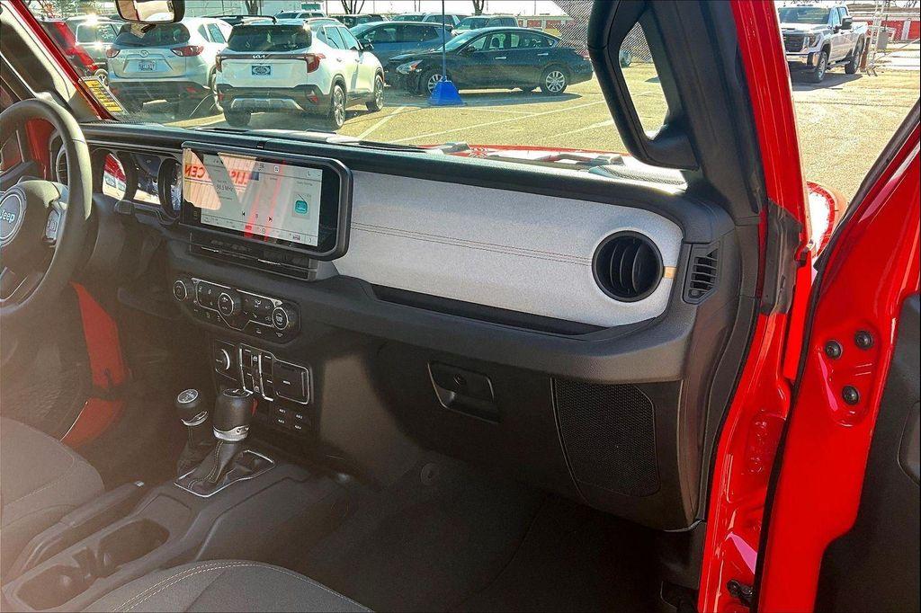 used 2024 Jeep Gladiator car, priced at $33,464
