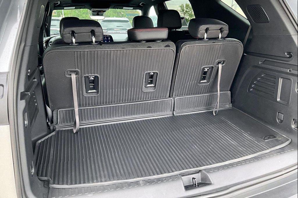 used 2026 Chevrolet Traverse car, priced at $48,632