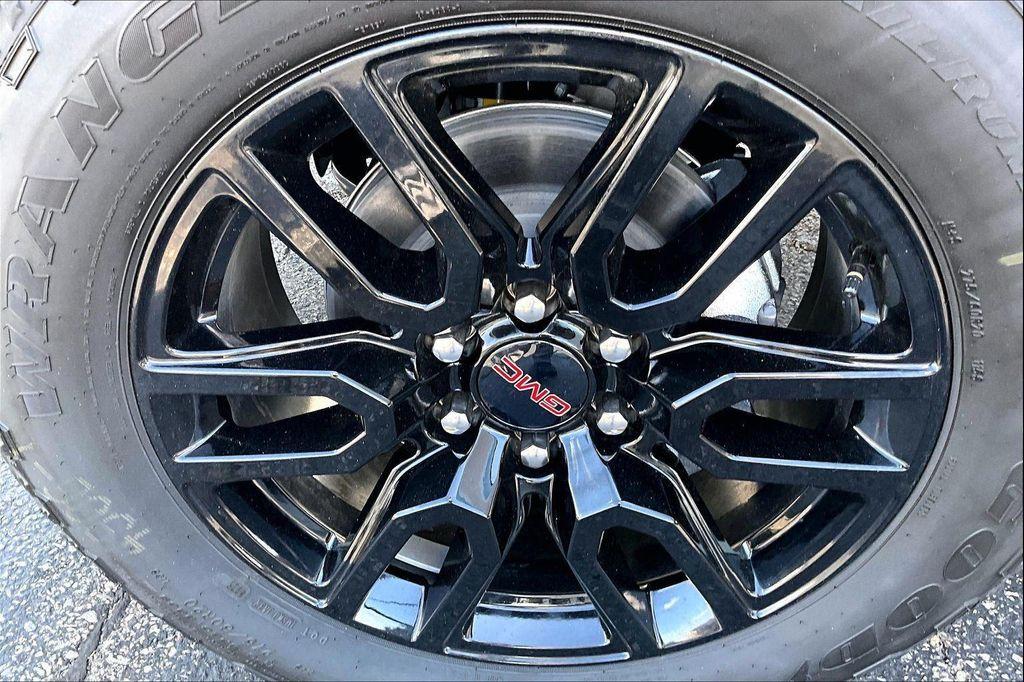new 2026 GMC Sierra 1500 car, priced at $53,390