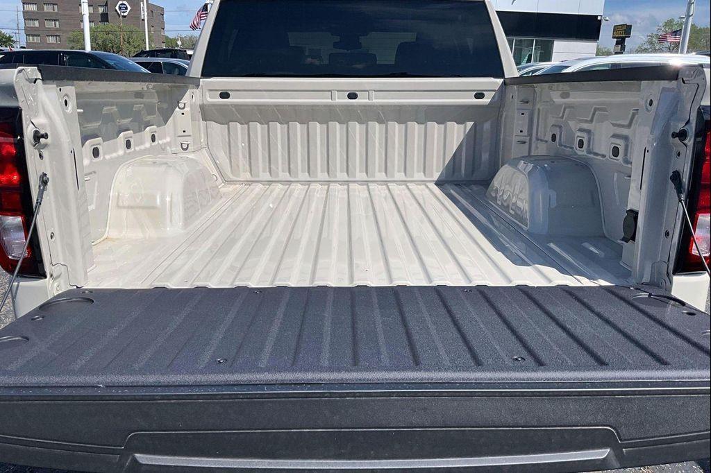 new 2026 GMC Sierra 1500 car, priced at $53,390