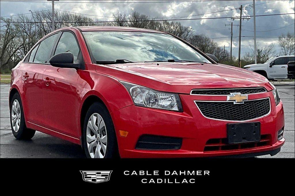 used 2014 Chevrolet Cruze car, priced at $9,332