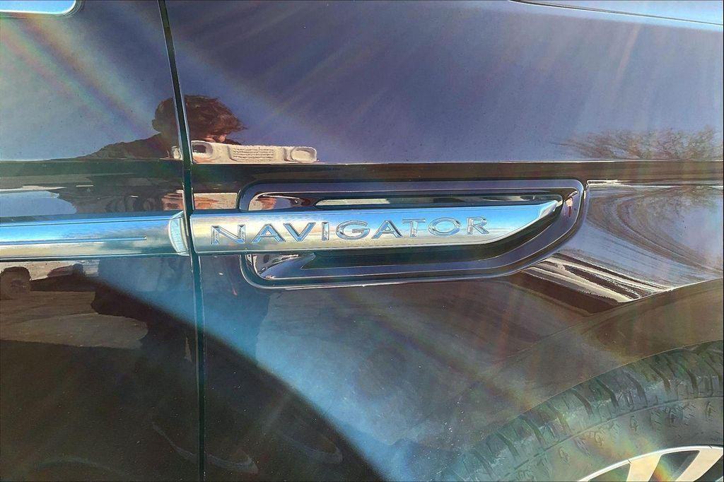 used 2019 Lincoln Navigator car, priced at $32,024