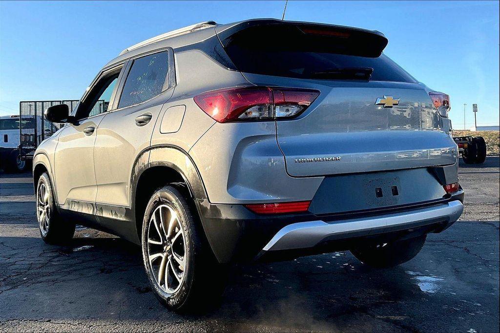 used 2025 Chevrolet TrailBlazer car, priced at $22,339