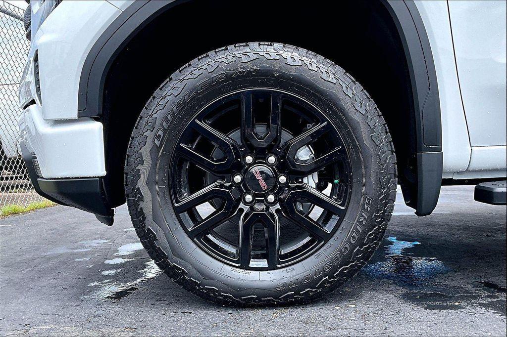 new 2026 GMC Sierra 1500 car, priced at $69,939