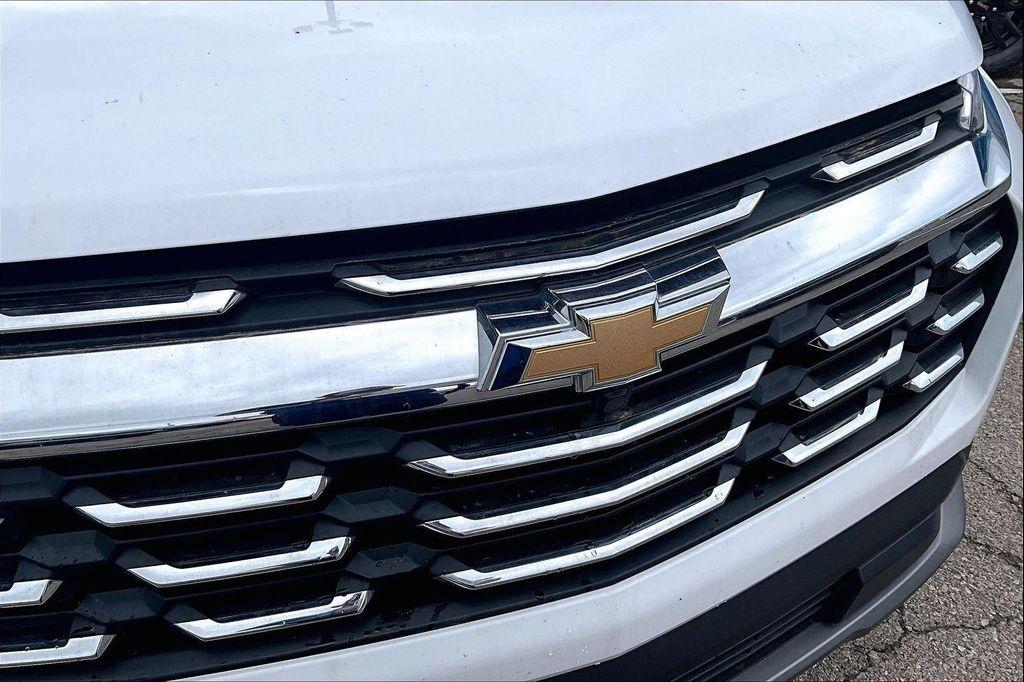 used 2026 Chevrolet Equinox car, priced at $28,500