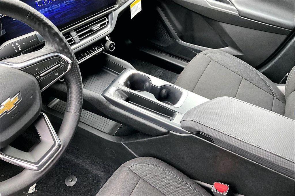 new 2026 Chevrolet Equinox EV car, priced at $29,240