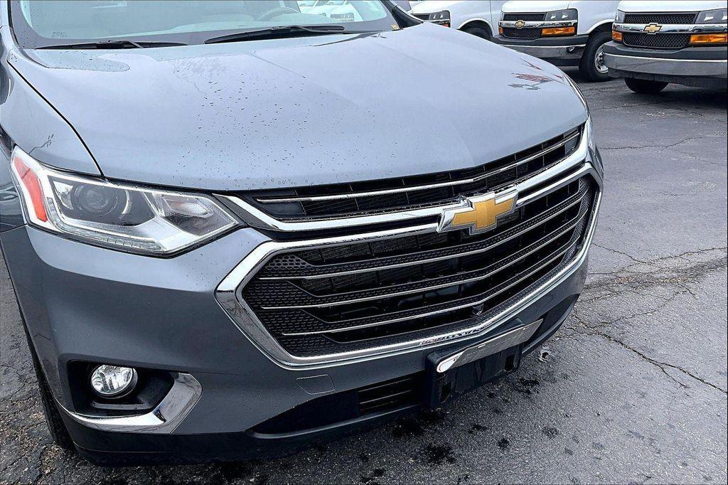 used 2020 Chevrolet Traverse car, priced at $21,322