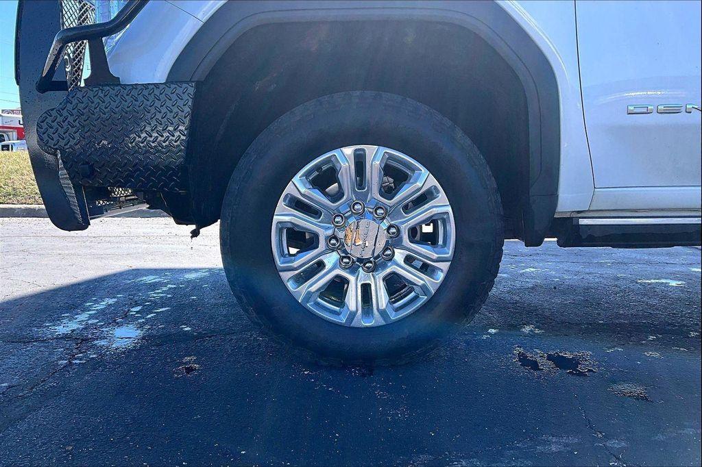 used 2022 GMC Sierra 2500 car, priced at $54,072