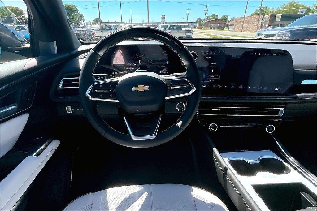 new 2026 Chevrolet Traverse car, priced at $61,440