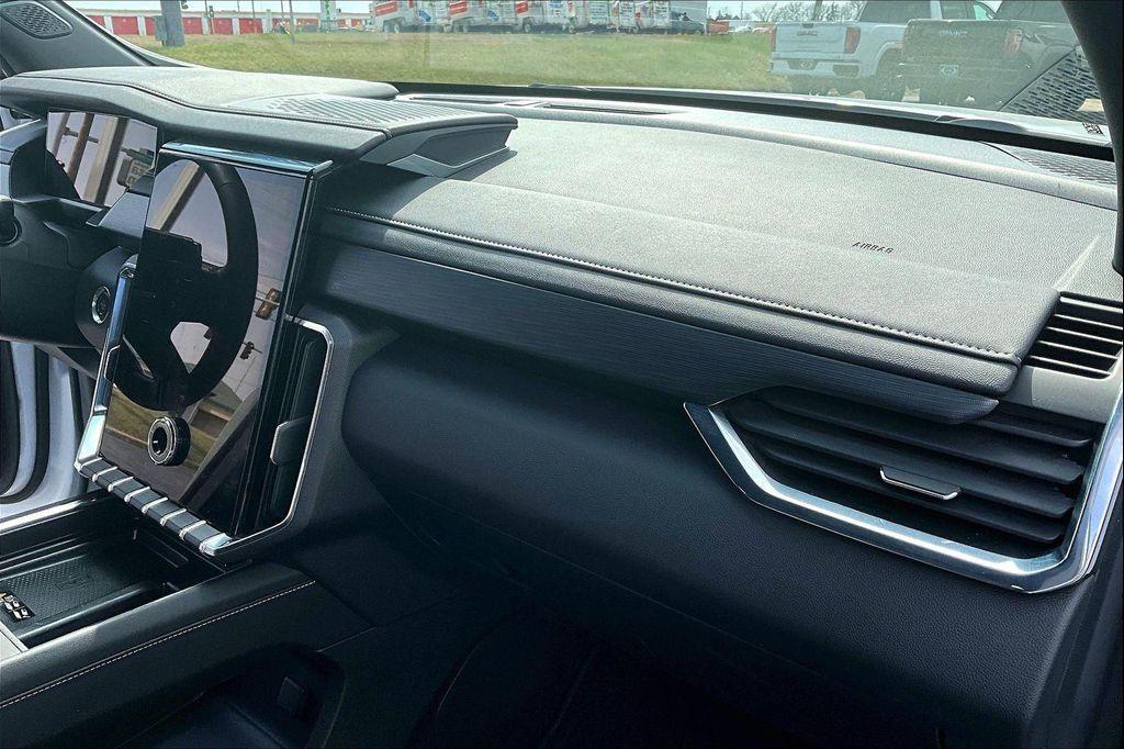 used 2025 GMC Acadia car, priced at $34,649