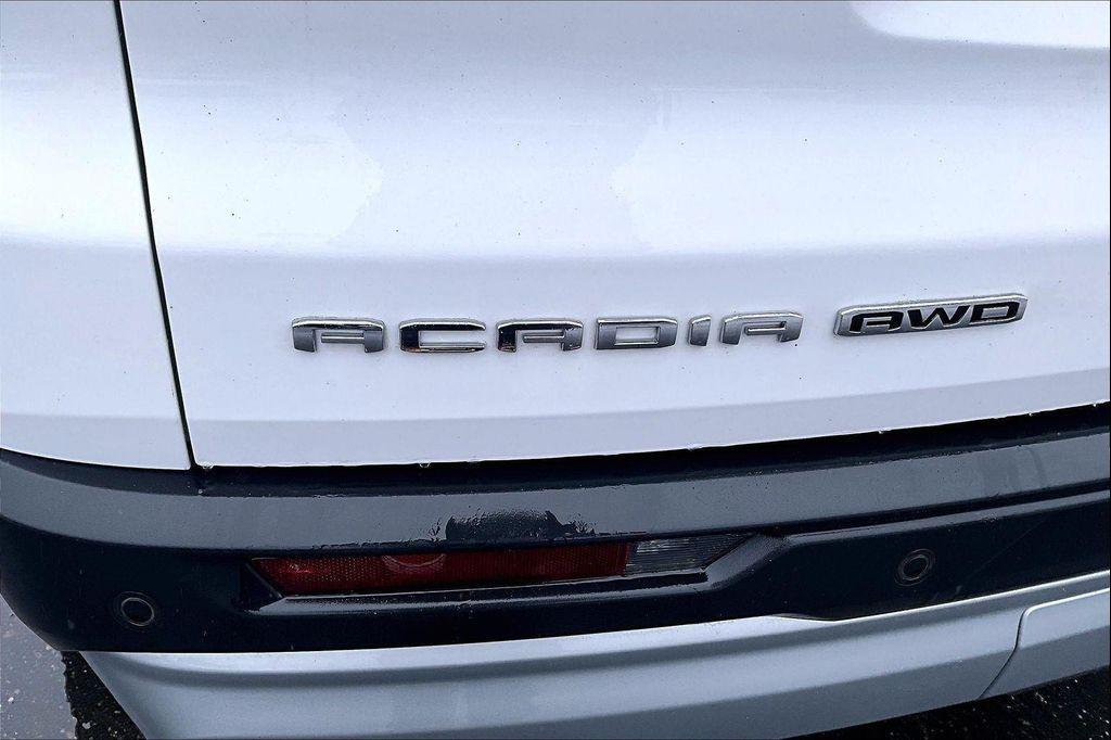 used 2025 GMC Acadia car, priced at $35,851
