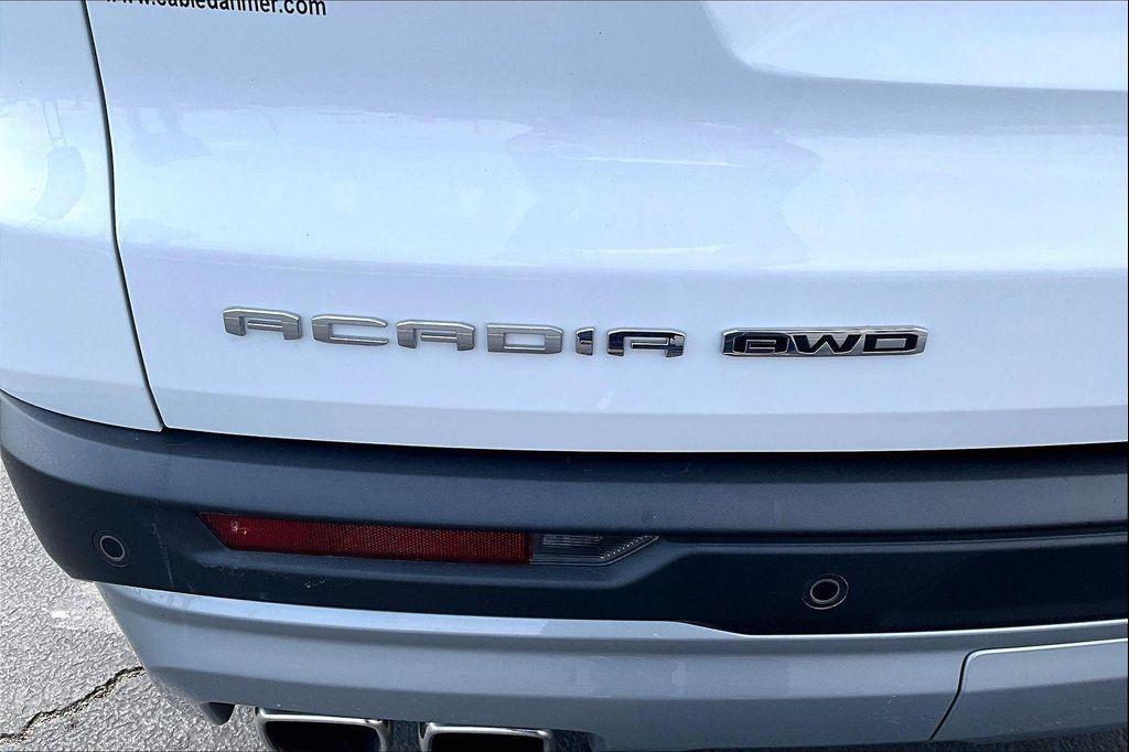 used 2025 GMC Acadia car, priced at $34,649