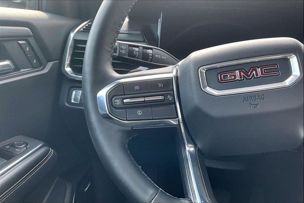 used 2025 GMC Acadia car, priced at $34,649