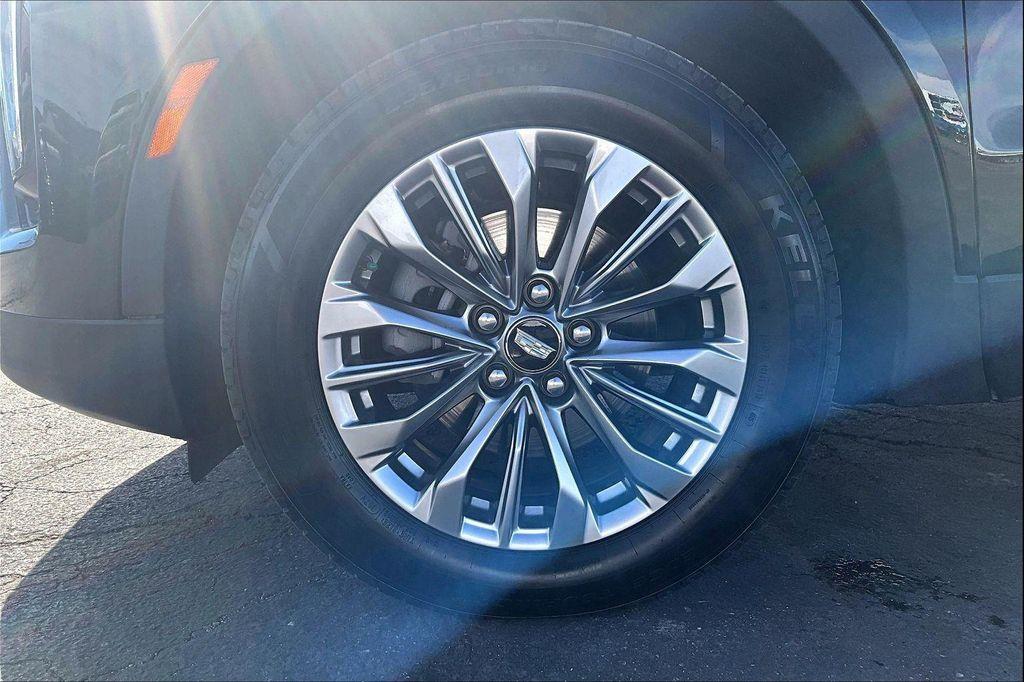 used 2024 Cadillac XT4 car, priced at $26,620