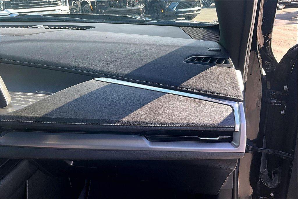 used 2024 Cadillac XT4 car, priced at $26,620