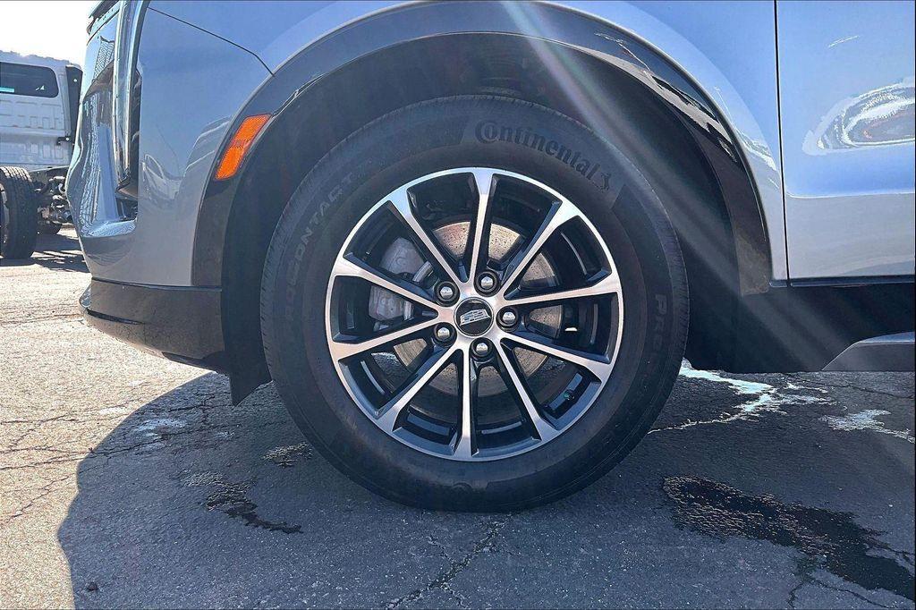 used 2024 Cadillac XT4 car, priced at $37,873