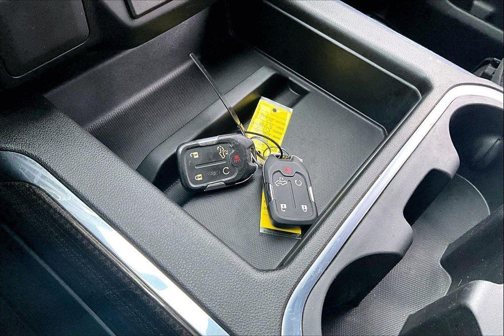 used 2021 Chevrolet Silverado 1500 car, priced at $39,633