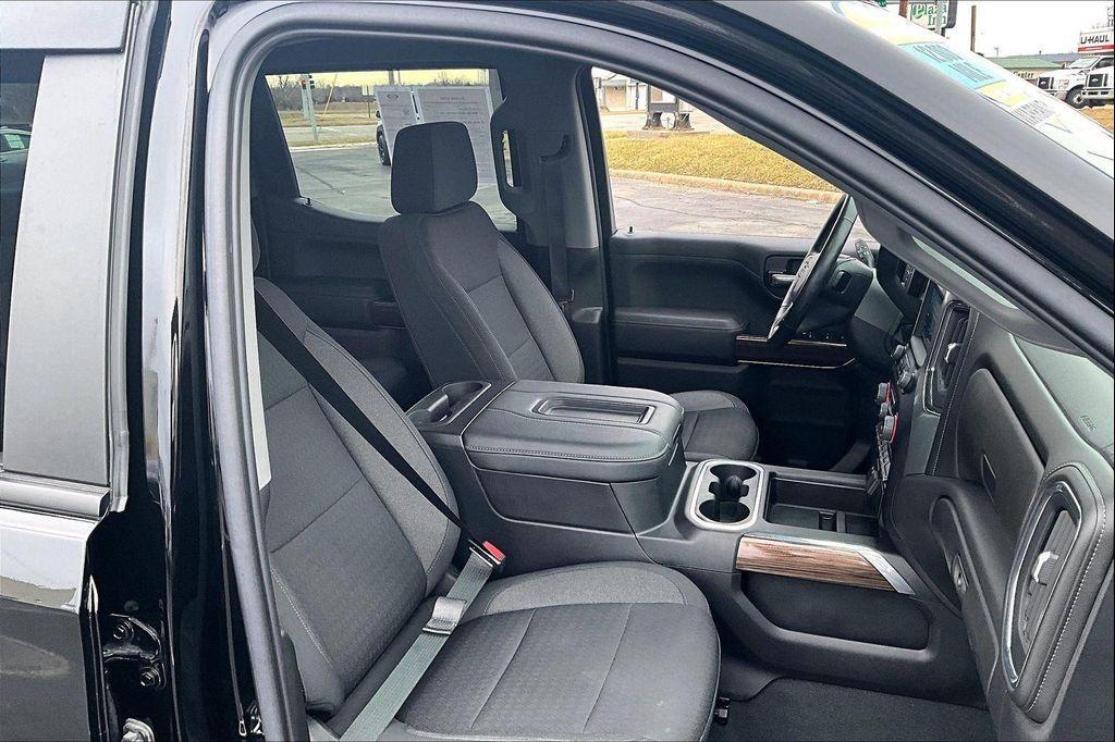 used 2021 Chevrolet Silverado 1500 car, priced at $39,633