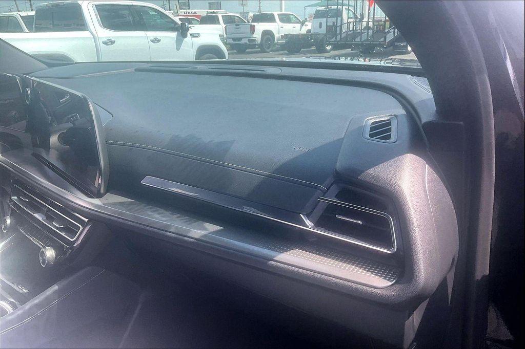 used 2024 Chevrolet Traverse car, priced at $31,194