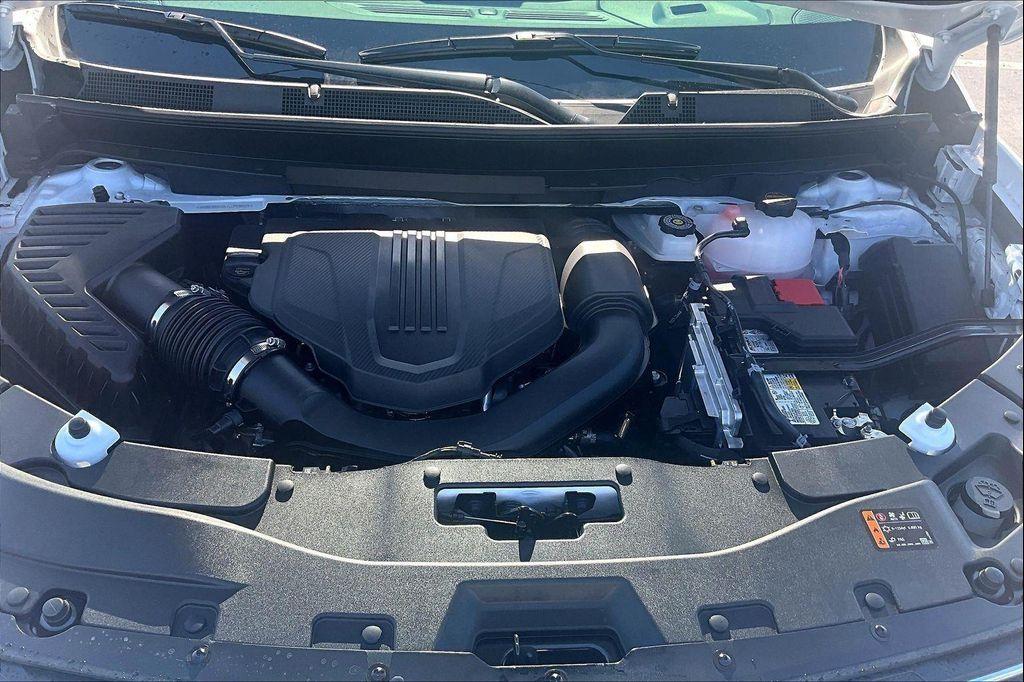 new 2026 Chevrolet Traverse car, priced at $48,070