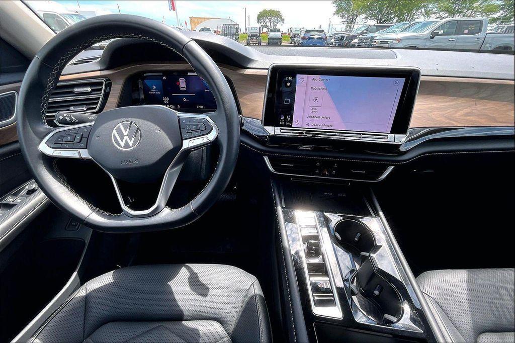 used 2025 Volkswagen Atlas car, priced at $29,861