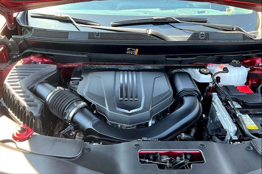 used 2024 Chevrolet Traverse car, priced at $44,161