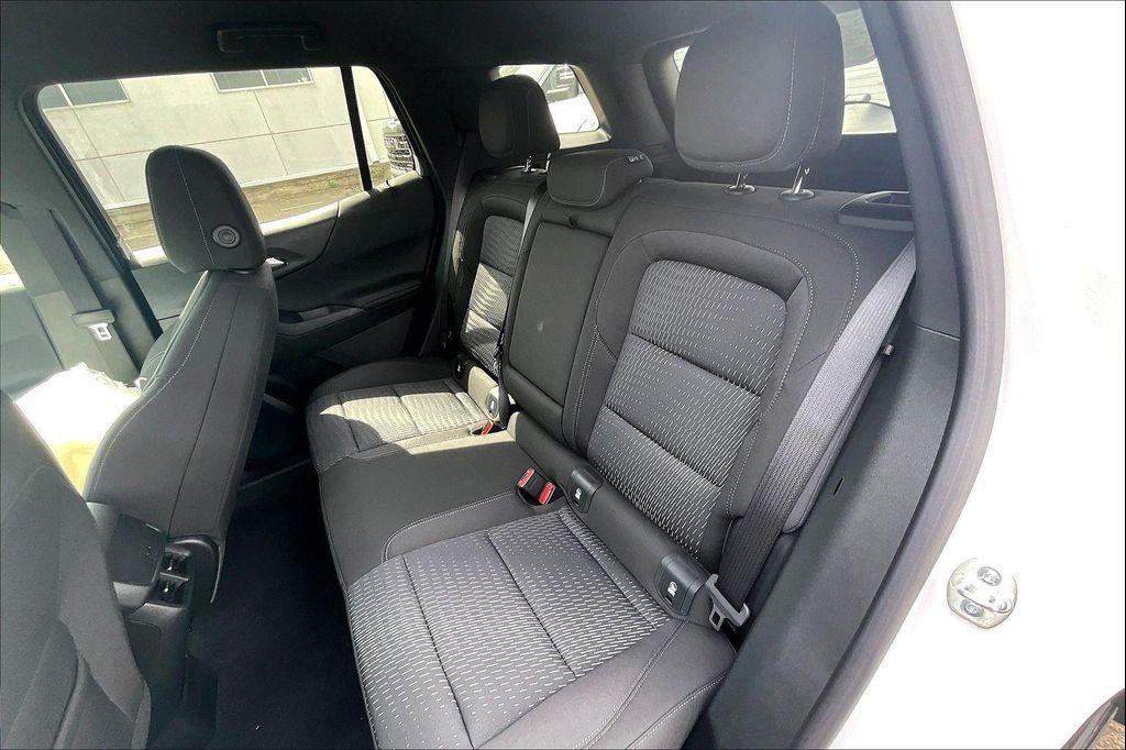 new 2026 Chevrolet Equinox car, priced at $31,494