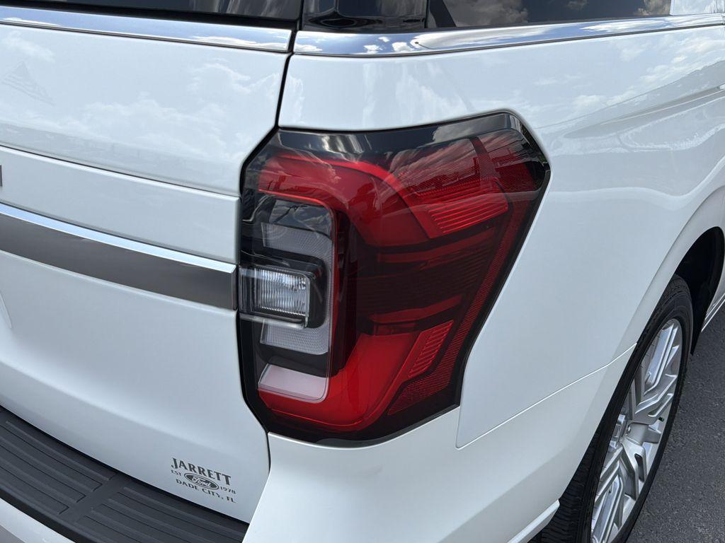 used 2024 Ford Expedition car, priced at $62,800