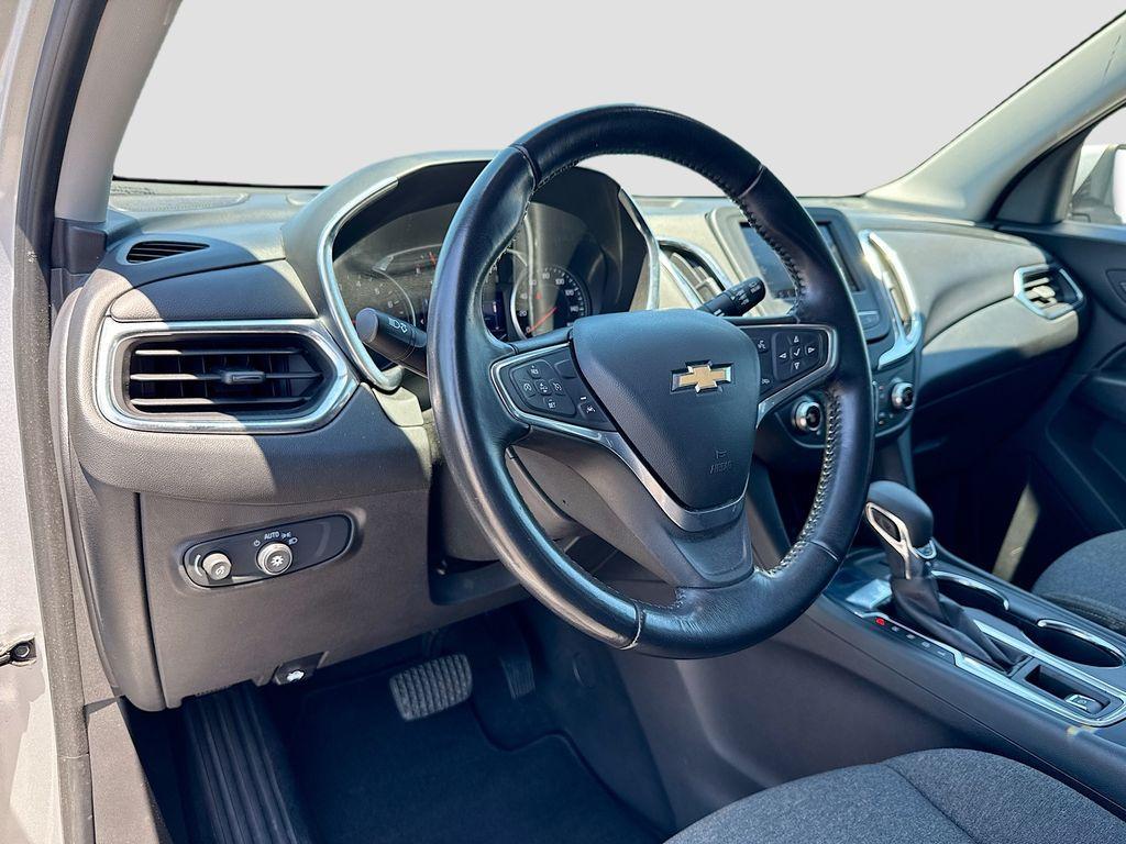 used 2022 Chevrolet Equinox car, priced at $20,299