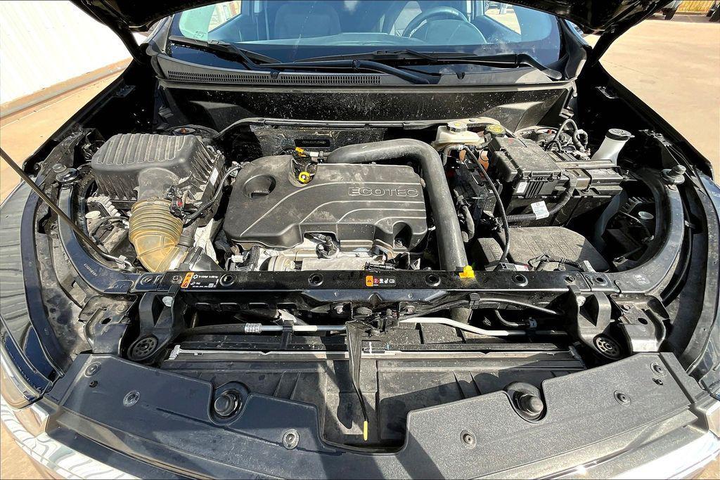 used 2023 Chevrolet Equinox car, priced at $19,000