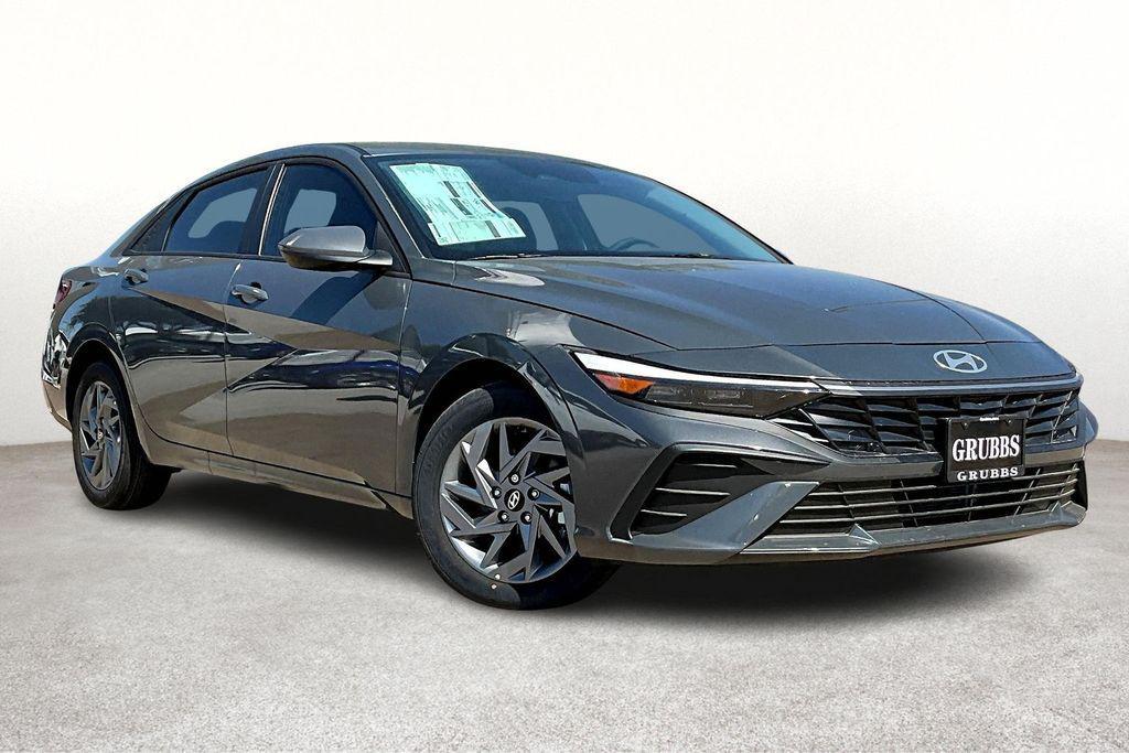 new 2025 Hyundai ELANTRA HEV car, priced at $22,535