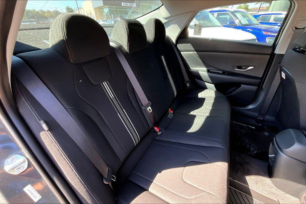 new 2025 Hyundai ELANTRA HEV car, priced at $25,776