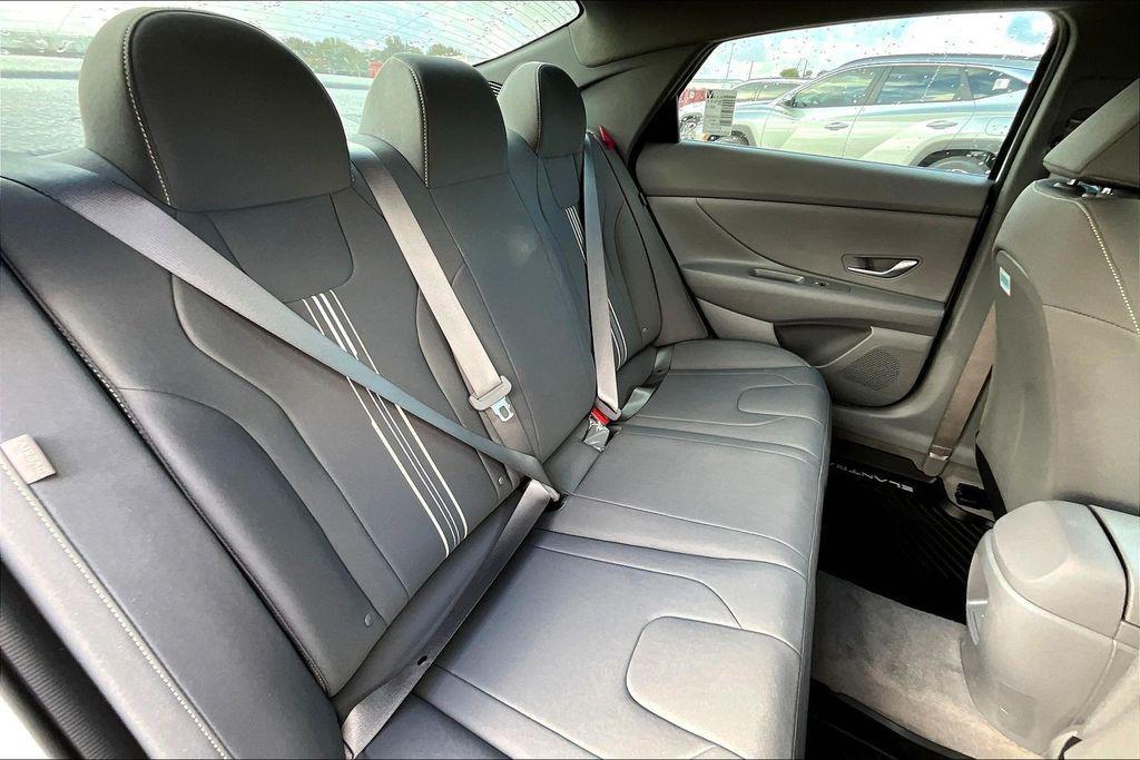 new 2025 Hyundai ELANTRA HEV car, priced at $26,256