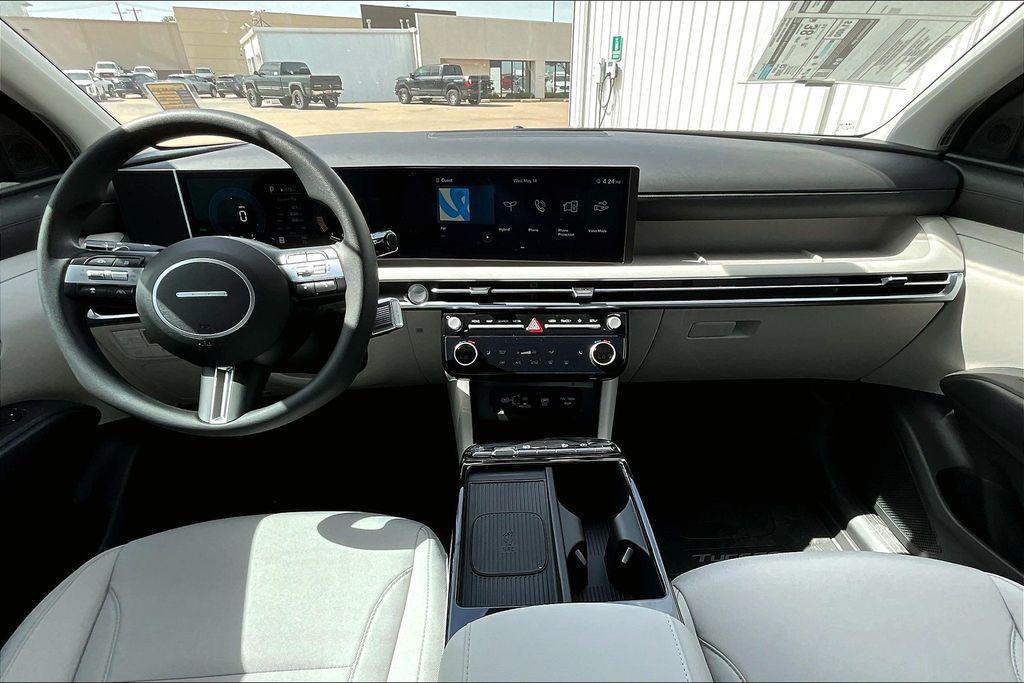 used 2025 Hyundai TUCSON Hybrid car, priced at $34,471