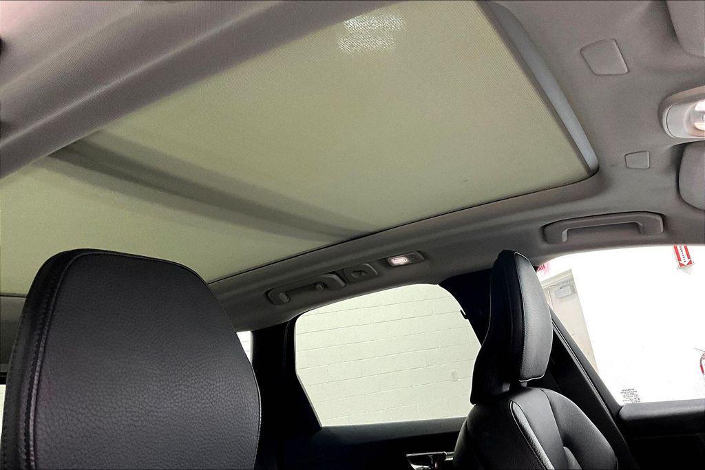 used 2022 Volvo XC60 car, priced at $21,000