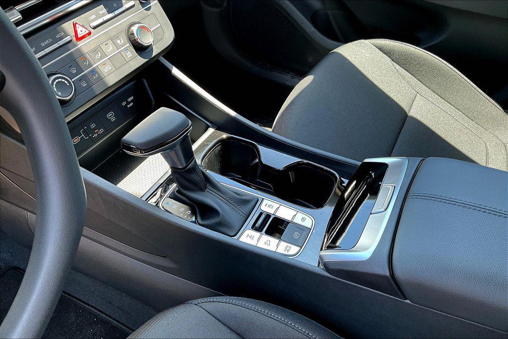 new 2025 Hyundai Tucson car, priced at $27,800