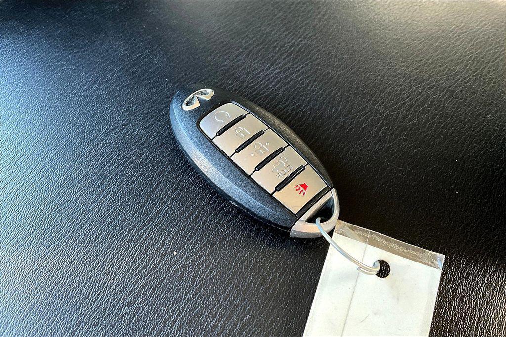 used 2022 INFINITI QX80 car, priced at $36,000