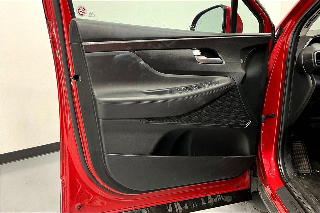 used 2023 Hyundai Santa Fe car, priced at $21,000