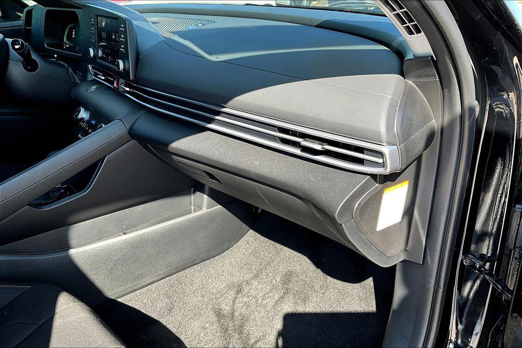 new 2025 Hyundai ELANTRA HEV car, priced at $20,519