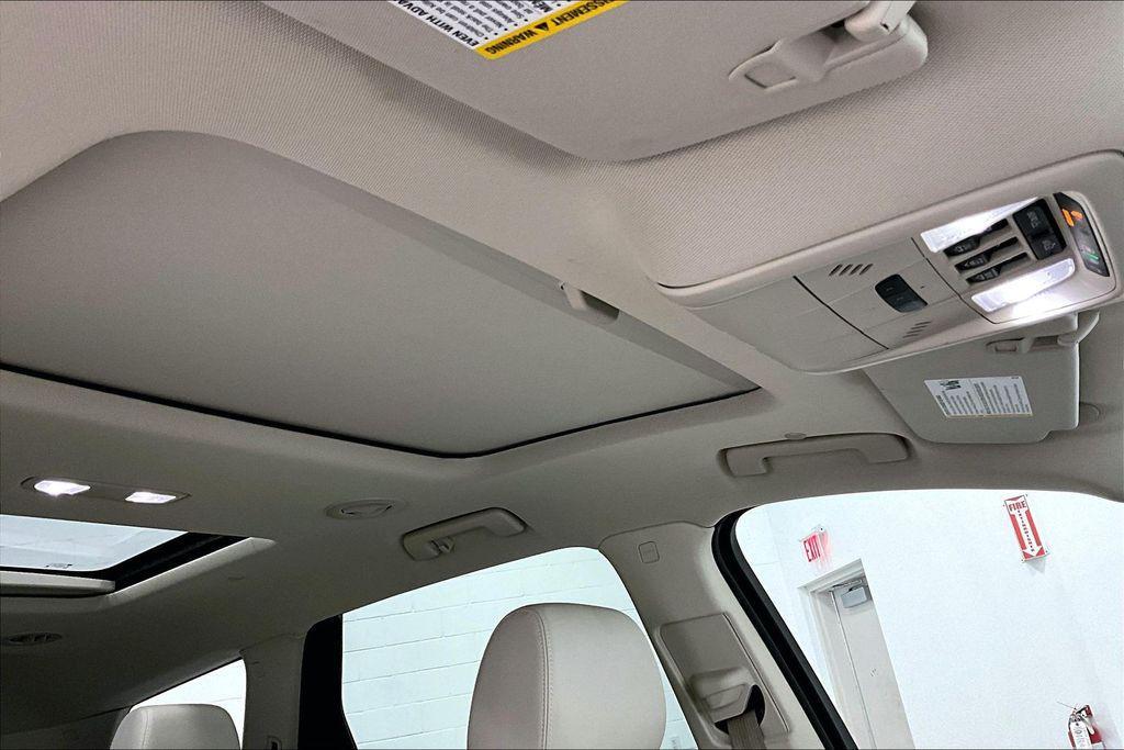 used 2023 Buick Enclave car, priced at $27,000