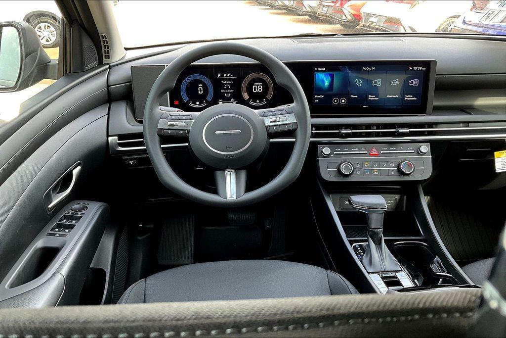 new 2026 Hyundai Tucson car, priced at $28,690