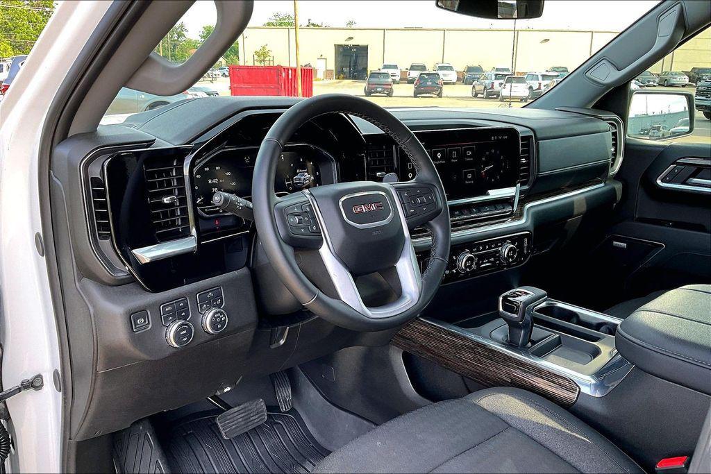 used 2025 GMC Sierra 1500 car, priced at $51,000