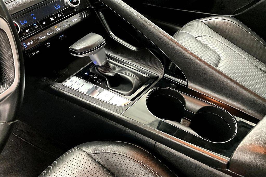 used 2022 Hyundai ELANTRA HEV car, priced at $18,000